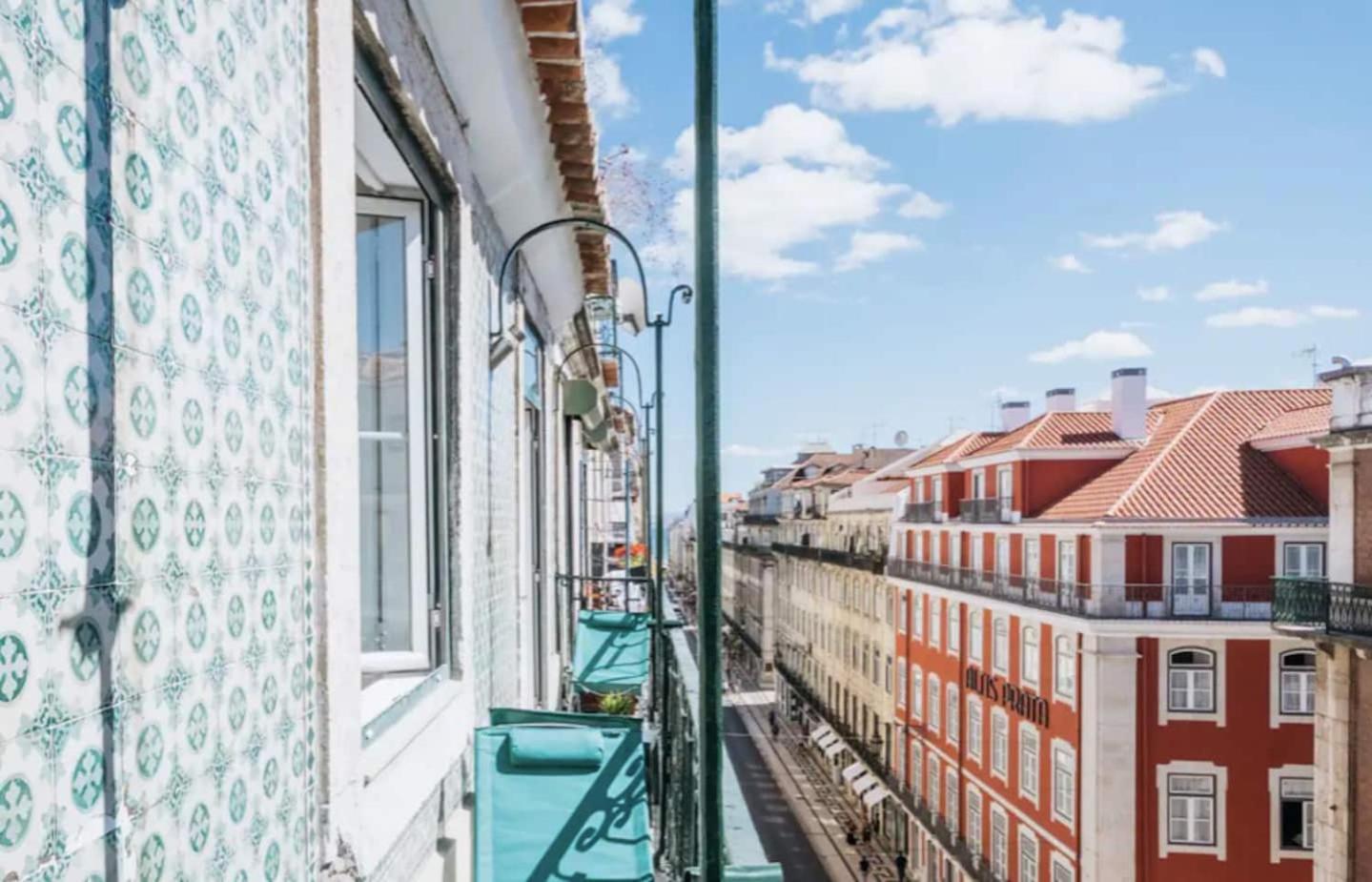 3 Bedroom Apartment In Baixa With River View Lisbon Exterior photo